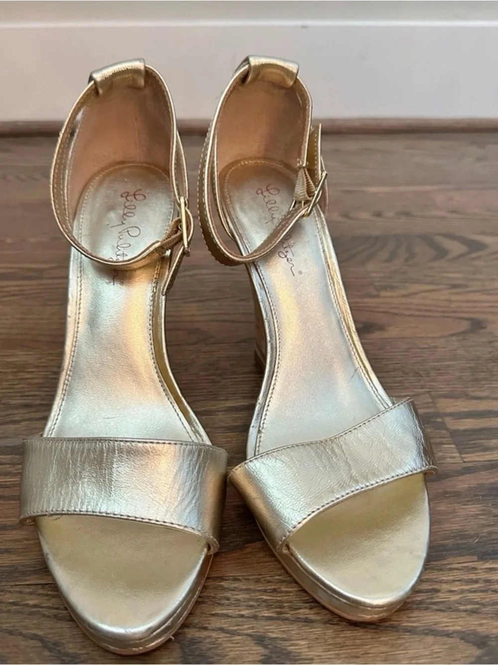 Lilly Pulitzer Kayla Gold Leather Cork Wedge Sandals Size 9.5 - See Wear photos